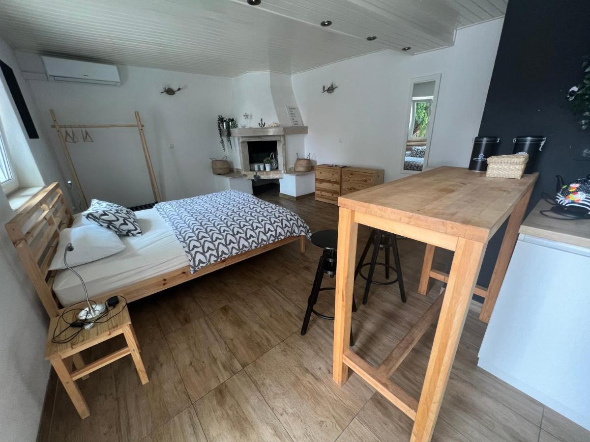 Guesthouse Dvoshko Hvar Zewnętrze zdjęcie